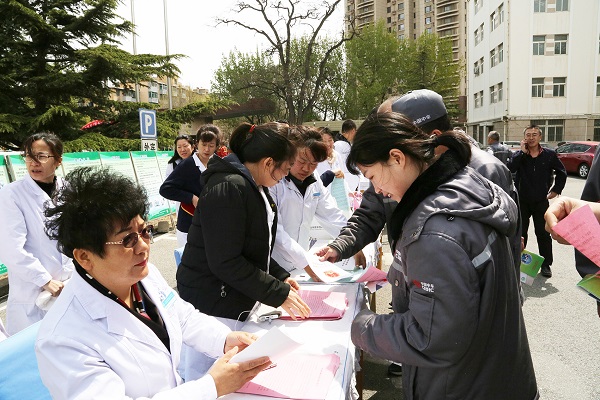 健康中国 多种形式现场宣传职业健康 ——第17个《职业病防治法》宣传周系列活动之二(图4)